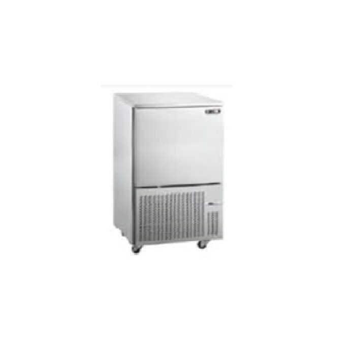 Refrigerador industrial pequeño de acero inoxidable.